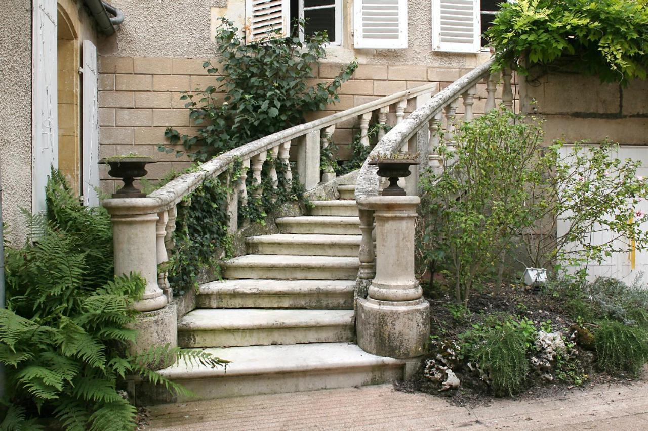 Le Tabellion Bed & Breakfast Noyers-sur-Serein Exterior foto