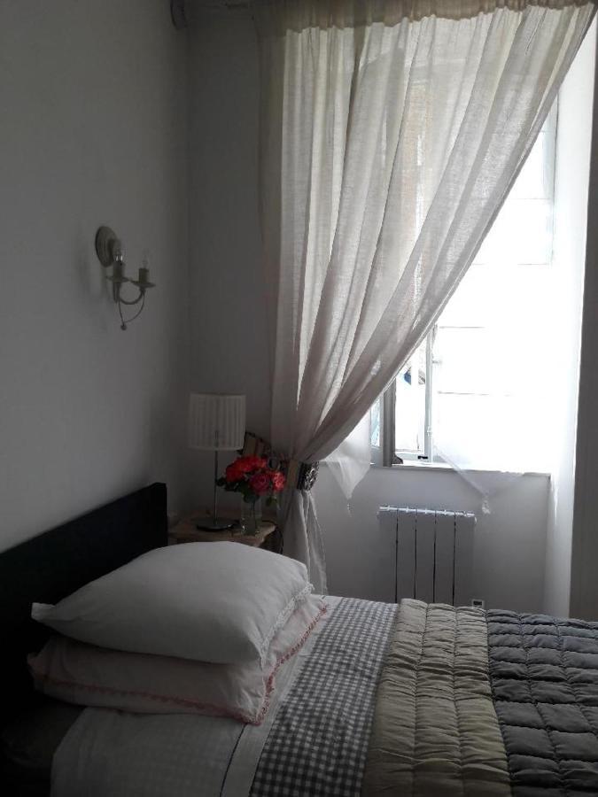 Le Tabellion Bed & Breakfast Noyers-sur-Serein Exterior foto